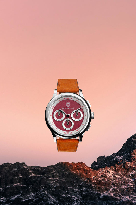 Montre Sunset Favre‑Bulle, boîtier acier et cadran rouge, bracelet cuir marron clair