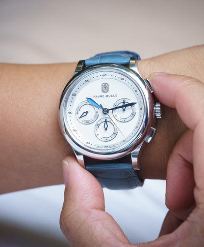 montre cadran Favre-Bulle Sous-cadrans : Finition satinée brossée et polie.
